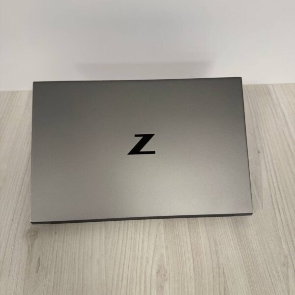 Мобільна робоча станція Б-клас HP ZBook Studio 15 G8 / 15.6" (3840x2160) IPS / Intel Core i9-11900H (8 (16) ядер по 2.5 - 4.9 GHz) / 32 GB DDR4 / 1000 GB SSD NVMe / nVidia RTX A3000, 6 GB GDDR6, 192-bit / WebCam - Зображення 3
