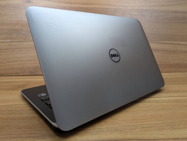 Ноутбук Dell XPS 13-L322X / 13.3" (1920x1080) IPS / Intel Core i5-3337U (2 (4) ядра по 1.8 - 2.7 GHz) / 8 GB DDR3 / 256 GB SSD / Intel HD Graphics 4000 / WebCam / Windows 10 - Зображення 7