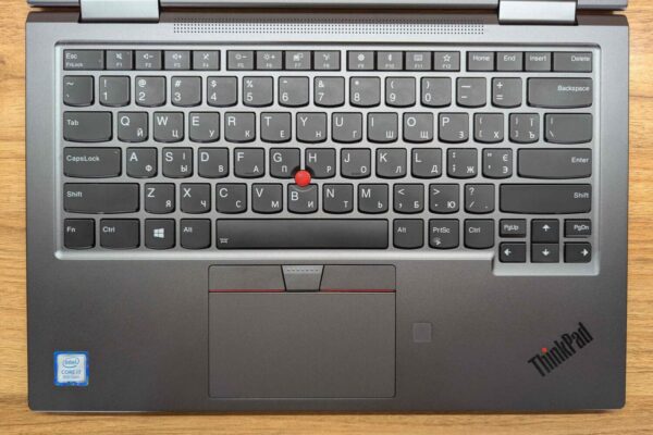 Ноутбук-трансформер Lenovo ThinkPad x1 Yoga 4 th / 14" (1920x1080) IPS Touch / Intel Core i7-8565U (4 (8) ядра по 1.8 - 4.6 GHz) / 8 GB DDR3 / 512 GB SSD / Intel UHD Graphics / WebCam / TouchID / Windows 10 - Зображення 3