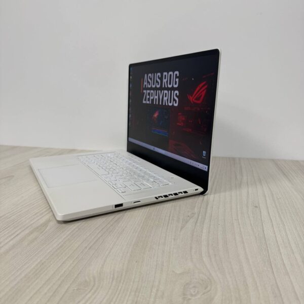 Ігровий ультрабук Б-клас Asus ROG Zephyrus G15 GA503QS White / 15.6" (2560x1440) IPS / AMD Ryzen 9 5900HS (8 (16) ядер по 3.0 - 4.6 GHz) / 32 GB DDR4 / 512 GB SSD NVMe / nVidia GeForce RTX 3080, 8 GB GDDR6, 256-bit - Зображення 5
