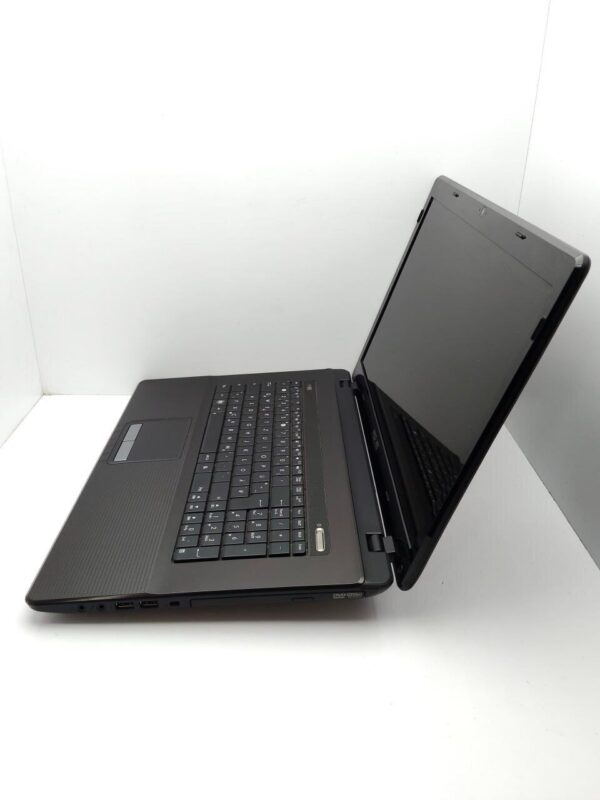 Ноутбук Asus K73 / 17.3" (1600x900) TN / AMD A6-3420M (4 ядра по 1.5 - 2.4 GHz) / 6 GB DDR3 / 120 GB SSD / AMD Radeon HD 7670M, 1 GB GDDR3, 128-bit / WebCam - Зображення 7