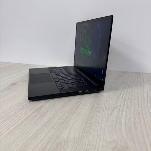 Ігровий ноутбук Б-клас Razer Blade 15 RZ09-0328 / 15.6" (1920x1080) IPS / Intel Core i7-10750H (6 (12) ядер по 2.6 - 5.0 GHz) / 16 GB DDR4 / 512 GB SSD NVMe / nVidia GeForce RTX 2060, 6 GB GDDR6, 192-bit / WebCam - Зображення 5