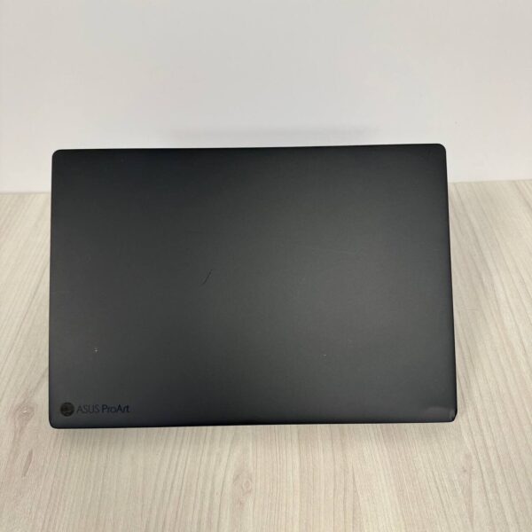 Ігровий ноутбук Б-клас Asus ProArt Studiobook P16 H7606WI / 16" (3840x2400) OLED Touch / AMD Ryzen AI 9 HX 370 (12 (24) ядер по 2.0 - 5.1 GHz) / 64 GB DDR5 / 2000 GB SSD NVMe / nVidia GeForce RTX 4070, 8 GB GDDR6, 128-bit - Зображення 3