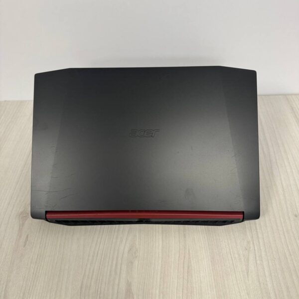 Ігровий ноутбук Б-клас Acer Nitro 5 AN515-42 / 15.6" (1920x1080) IPS / AMD Ryzen 5 2500U (4 (8) ядра по 2.0 - 3.6 GHz) / 8 GB DDR4 / 256 GB SSD M.2 / AMD Radeon RX 560X, 4 GB GDDR5, 128-bit - Зображення 3
