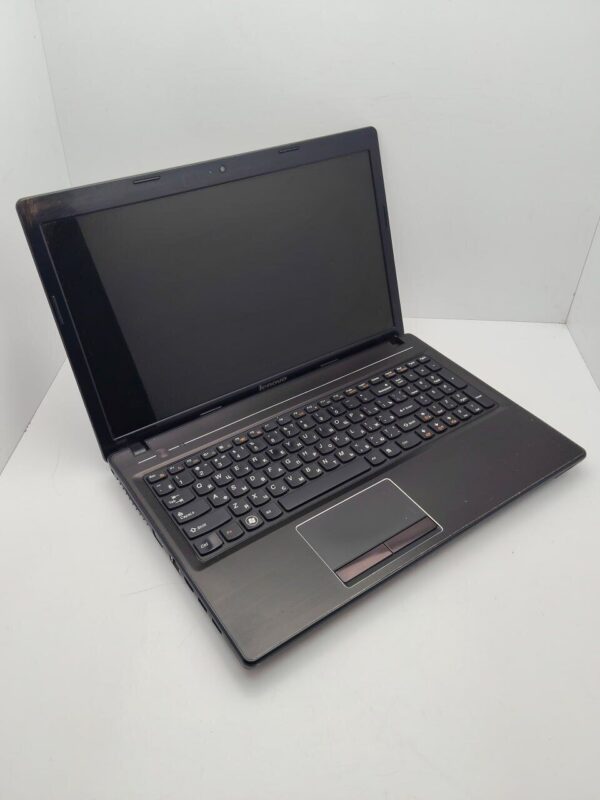 Ноутбук Lenovo G580 / 15.6" (1366x768) TN / Intel Core i3-2348M (2 (4) ядра по 2.3 GHz) / 6 GB DDR3 / 500 GB HDD / Intel HD Graphics 3000 / WebCam - Зображення 4