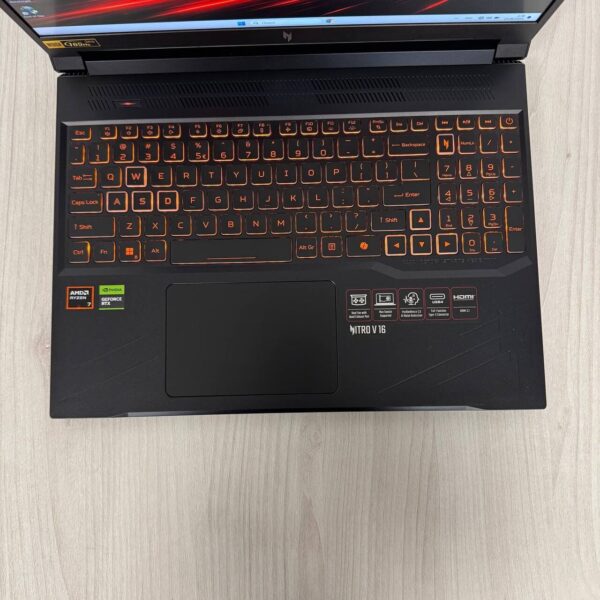 Ігровий ноутбук Acer Nitro V16 ANV16-41-R514 / 16" (1920x1200) IPS / AMD Ryzen 7 8845HS (8 (16) ядер по 3.8 - 5.1 GHz) / 16 GB DDR5 / 1000 GB SSD NVMe / nVidia GeForce RTX 4060, 8 GB GDDR6, 128-bit / WebCam - Зображення 7