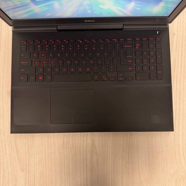 Ігровий ноутбук Dell Inspiron 15 Gaming 7567 / 15.6" (1920x1080) TN / Intel Core i5-7300HQ (4 ядра по 2.5 - 3.5 GHz) / 8 GB DDR4 / 128 GB SSD M.2 + 1000 GB HDD / nVidia GeForce GTX 1050, 4 GB GDDR5, 128-bit / WebCam - Зображення 7