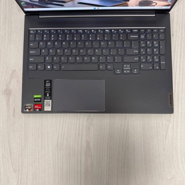 Ігровий ноутбук Б-клас Lenovo Slim 7 16ARH7 / 16" (2560x1600) IPS Touch / AMD Ryzen 7 6800HS (8 (16) ядер по 3.2 - 4.7 GHz) / 16 GB DDR5 / 512 GB SSD NVMe / nVidia GeForce RTX 3050, 4 GB GDDR6, 128-bit / WebCam - Зображення 6