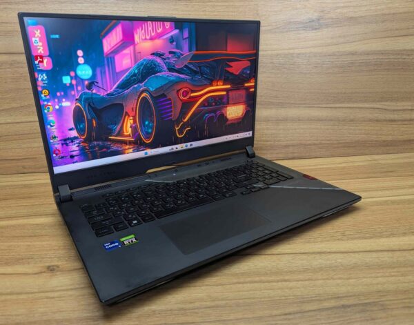 Ігровий ноутбук Asus ROG Strix Scar G733Z / 17.3" (2560x1440) IPS / Intel Core i9-12900H (14 (20) ядер по 3.8 - 5.0 GHz) / 32 GB DDR5 / 1000 GB SSD / nVidia GeForce RTX 3080, 8 GB GDDR6, 256-bit / HDMI / Windows 11 - Зображення 3