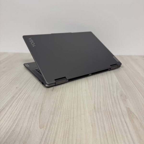 Ультрабук-трансформер Lenovo Yoga 7 14AHP9 / 14" (1920x1200) IPS Touch / AMD Ryzen 5 8640HS (6 (12) ядер по 3.5 - 4.9 GHz) / 8 GB DDR5 / 512 GB SSD NVMe / AMD Radeon 760M Graphics / WebCam - Зображення 3