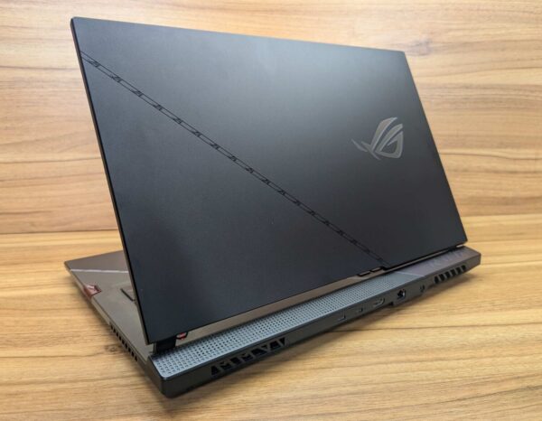 Ігровий ноутбук Asus ROG Strix Scar G733Z / 17.3" (2560x1440) IPS / Intel Core i9-12900H (14 (20) ядер по 3.8 - 5.0 GHz) / 32 GB DDR5 / 1000 GB SSD / nVidia GeForce RTX 3080, 8 GB GDDR6, 256-bit / HDMI / Windows 11 - Зображення 8