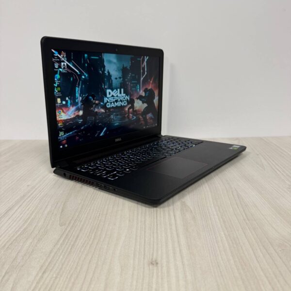 Ігровий ноутбук Б-клас Dell Inspiron 15 7559 / 15.6" (1920x1080) IPS / Intel Core i7-6700HQ (4 (8) ядра по 2.6 - 3.5 GHz) / 16 GB DDR3 / 512 GB SSD / nVidia GeForce GTX 960M, 4 GB GDDR5, 128-bit / WebCam - Зображення 4