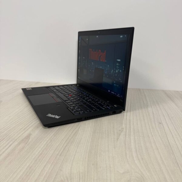 Ультрабук Lenovo ThinkPad P14s Gen 1 / 14" (1920x1080) IPS / AMD Ryzen 7 4750U (8 (16) ядер по 1.7 - 4.1 GHz) / 16 GB DDR4 / 512 GB SSD NVMe / AMD Radeon RX Vega 8 Graphics / WebCam - Зображення 5