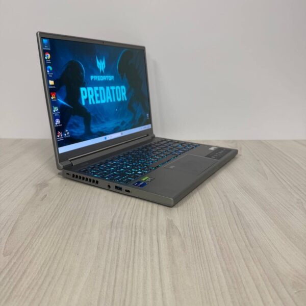 Ігровий ультрабук Б-клас Acer Predator Triton 300 SE PT314-52s / 14" (2880x1800) IPS / Intel Core i7-12700H (14 (20) ядер по 2.3 - 4.7 GHz) / 16 GB DDR5 / 2000 GB SSD NVMe / nVidia GeForce RTX 3060, 6 GB GDDR6, 192-bit / WebCam - Зображення 4