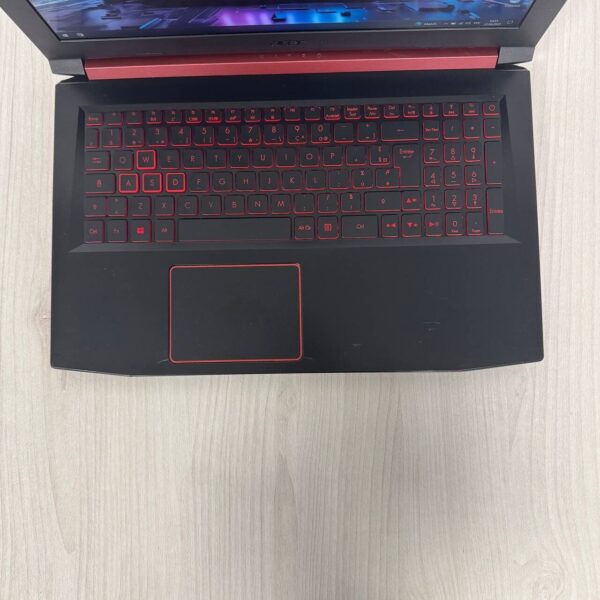 Ігровий ноутбук Б-клас Acer Nitro 5 AN515-42 / 15.6" (1920x1080) IPS / AMD Ryzen 5 2500U (4 (8) ядра по 2.0 - 3.6 GHz) / 8 GB DDR4 / 256 GB SSD M.2 / AMD Radeon RX 560X, 4 GB GDDR5, 128-bit - Зображення 7