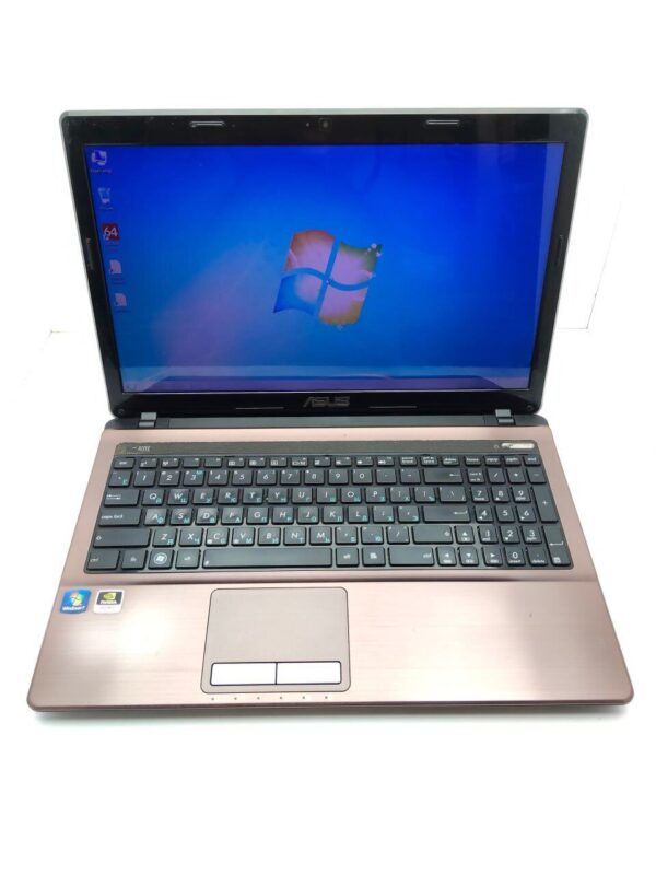 Ноутбук Asus K53S / 15.6" (1366x768) TN / Intel Core i5-2410M (2 (4) ядра по 2.3 - 2.9 GHz) / 6 GB DDR3 / 320 GB HDD / nVidia GeForce 610M, 2 GB GDDR3, 64-bit / WebCam / Посилена АКБ - Зображення 2