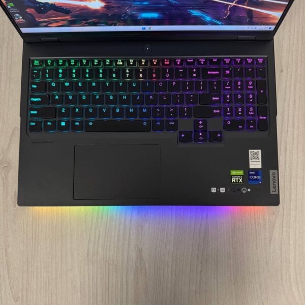 Ігровий ноутбук Б-клас Lenovo Legion Pro 7 16IRX8H / 16" (2560x1600) IPS / Intel Core i9-13900HX (24 (32) ядра по 3.9 - 5.4 GHz) / 32 GB DDR5 / 1000 GB SSD NVMe / nVidia GeForce RTX 4080, 12 GB GDDR6, 192-bit / WebCam - Зображення 7