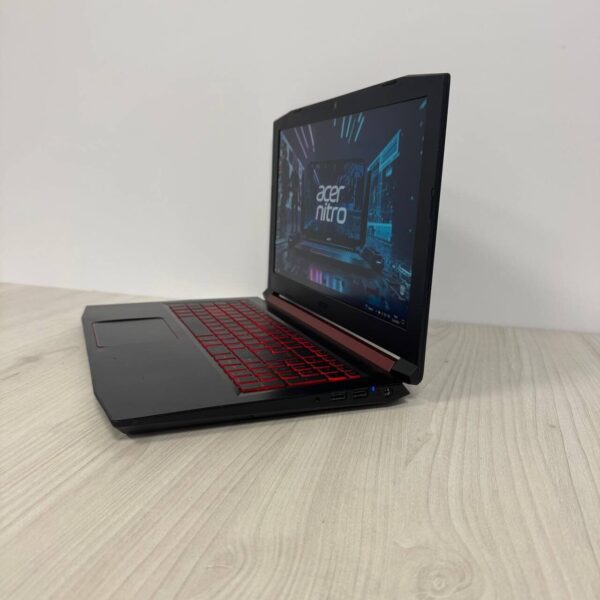 Ігровий ноутбук Б-клас Acer Nitro 5 AN515-42 / 15.6" (1920x1080) IPS / AMD Ryzen 5 2500U (4 (8) ядра по 2.0 - 3.6 GHz) / 8 GB DDR4 / 256 GB SSD M.2 / AMD Radeon RX 560X, 4 GB GDDR5, 128-bit - Зображення 5