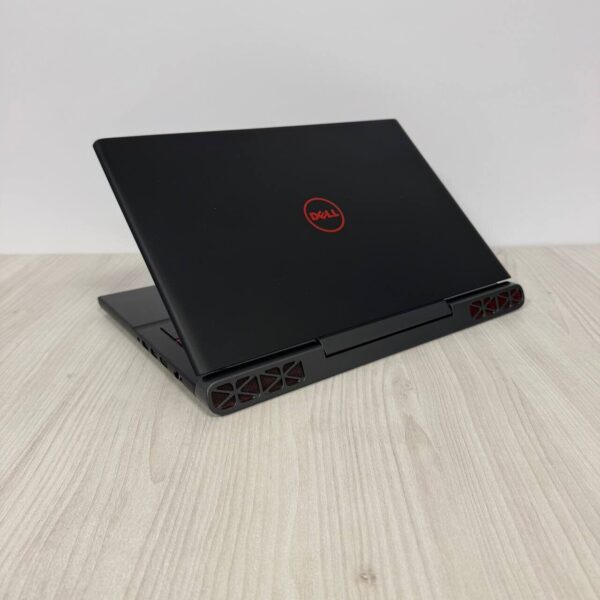 Ігровий ноутбук Б-клас Dell Inspiron 15 Gaming 7567 / 15.6" (1920x1080) IPS / Intel Core i5-7300HQ (4 ядра по 2.5 - 3.5 GHz) / 16 GB DDR4 / 128 GB SSD + 1000 GB HDD / nVidia GeForce GTX 1050, 4 GB GDDR5, 128-bit / WebCam - Зображення 6