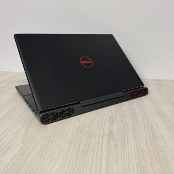 Ігровий ноутбук Dell Inspiron 15 Gaming 7567 / 15.6" (1920x1080) TN / Intel Core i5-7300HQ (4 ядра по 2.5 - 3.5 GHz) / 8 GB DDR4 / 128 GB SSD M.2 + 1000 GB HDD / nVidia GeForce GTX 1050, 4 GB GDDR5, 128-bit / WebCam - Зображення 6