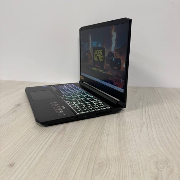 Ігровий ноутбук Б-клас Acer Nitro 5 AN515-57 / 15.6" (1920x1080) IPS / Intel Core i5-11400H (6 (12) ядра по 4.5 GHz) / 16 GB DDR4 / 512 GB SSD NVMe / nVidia GeForce RTX 3050, 4 GB GDDR6, 128-bit / WebCam - Зображення 5