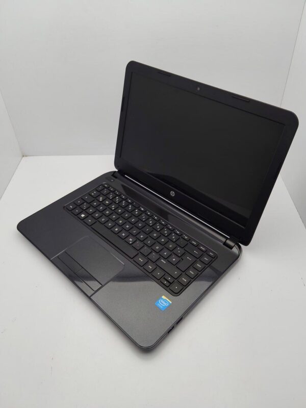 Ноутбук HP 14 / 14" (1366x768) TN / Intel Celeron N2840 (2 ядра по 2.16 - 2.58 GHz) / 4 GB DDR3 / 500 GB HDD / Intel HD Graphics / WebCam / Wi-Fi - Зображення 5