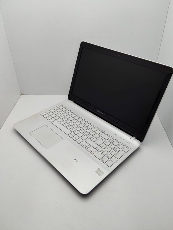 Ноутбук Б-клас Sony Vaio SVF156 / 15.6" (1366x768) TN / Intel Core i3-3217U (2 (4) ядра по 1.8 GHz) / 6 GB DDR3 / 500 GB HDD / nVidia GeForce GT 740M, 1 GB GDDR3, 128-bit / WebCam / АКБ не тримає - Зображення 5