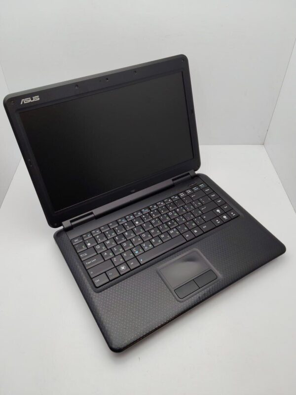 Ноутбук Asus P81 / 14" (1366x768) TN / Intel Core 2 Duo T6400 (2 ядра по 2.0 GHz) / 4 GB DDR2 / 250 GB HDD / Intel Graphics / WebCam - Зображення 3