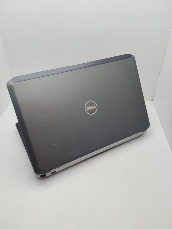 Ноутбук Dell Latitude E6520 / 15.6" (1366x768) TN / Intel Core i5-2430M (2 (4) ядра по 2.4 - 3.0 GHz) / 6 GB DDR3 / 500 GB HDD / Intel HD Graphics 3000 - Зображення 8