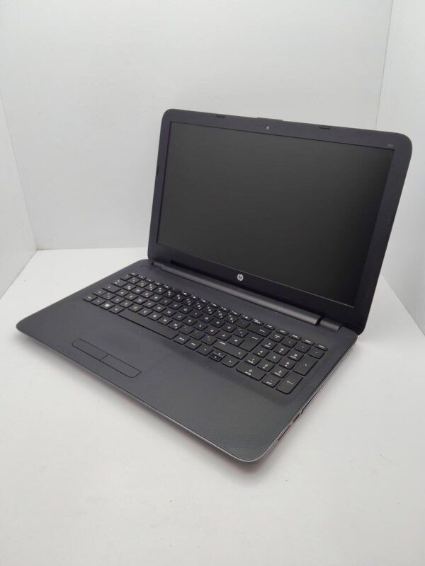 Ноутбук HP 255 G4 / 15.6" (1366x768) TN / AMD A6-6310 (4 ядра по 1.8 - 2.4 GHz) / 8 GB DDR3 / 500 GB HDD / AMD Radeon R4 Graphics / WebCam / DVD-ROM - Зображення 5