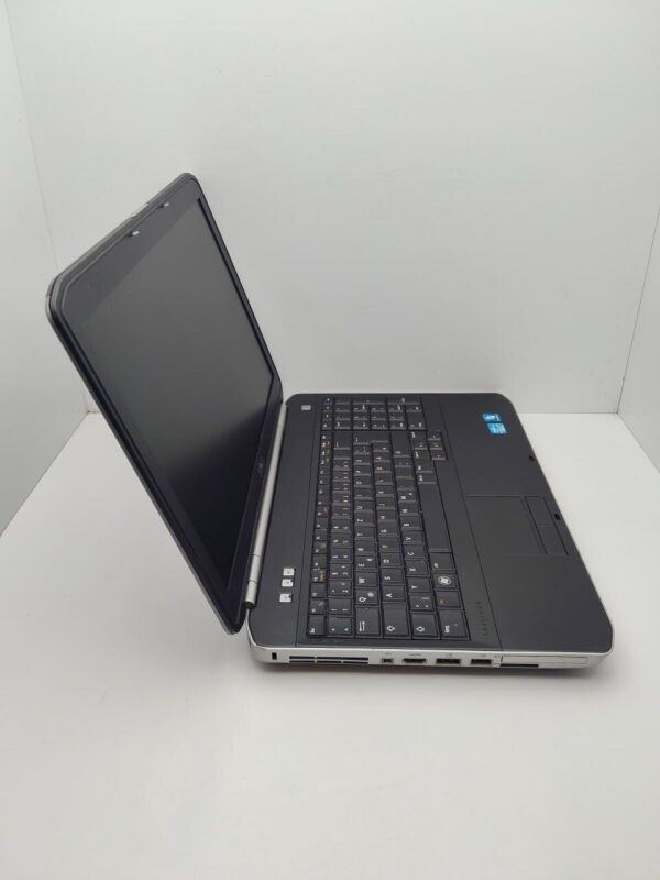 Ноутбук Dell Latitude E6530 / 15.6" (1366x768) TN / Intel Core i5-2520M (2 (4) ядер по 2.5 - 3.2 GHz) / 6 GB DDR3 / 320 GB HDD / Intel HD Graphics 3000 / DVD-ROM - Зображення 6