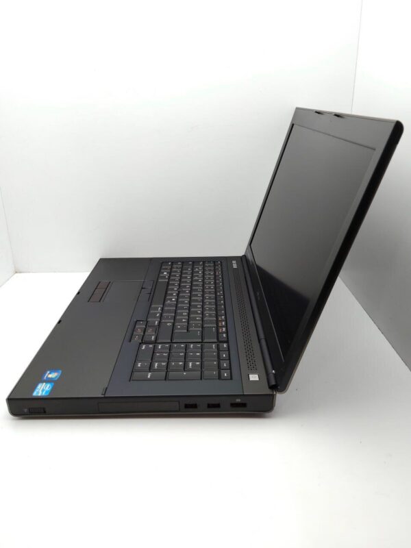 Мобільна робоча станція Dell Precision M6700 / 17.3" (1920x1080) TN / Intel Core i7-3740QM (4 (8) ядра по 2.7 - 3.7 GHz) / 20 GB DDR3 / 120 GB SDD + 500 GB HDD / nVidia Quadro K4000M, 4 GB GDDR5, 256-bit / DVD-ROM - Зображення 6