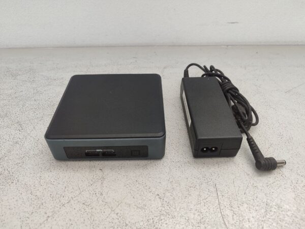 Неттоп Intel NUC (NUC7I3DNK) USFF / Intel Core i3-7100U (2 (4) ядра по 2.4 GHz) / 8 GB DDR4 / 128 GB SSD / Intel HD Graphics 620 / Wi-Fi / Bluetooth + Блок живлення - Зображення 5