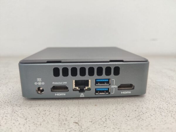 Неттоп Intel NUC (NUC7I3DNK) USFF / Intel Core i3-7100U (2 (4) ядра по 2.4 GHz) / 8 GB DDR4 / 128 GB SSD / Intel HD Graphics 620 / Wi-Fi / Bluetooth + Блок живлення - Зображення 4