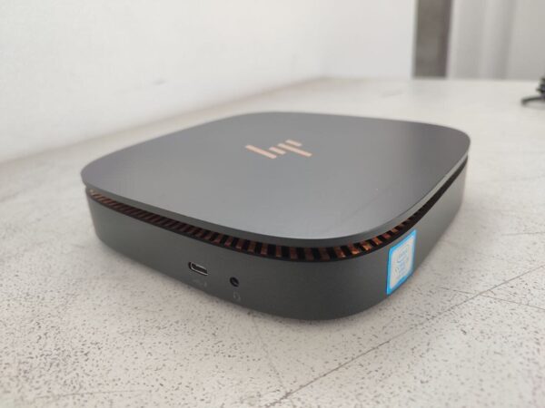 Неттоп HP Elite Slice G1 USFF / Intel Core i5-7500T (4 ядра по 2.7 - 3.3 GHz) / 8 GB DDR4 / 256 GB SSD / Intel HD Graphics 530 / Wi-Fi / Bluetooth + Блок живлення - Зображення 4