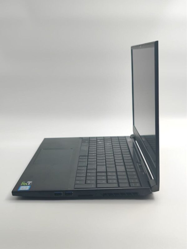 Ігровий ноутбук Б-клас Over Powered OP-LP2 / 15.6" (1920x1080) IPS / Intel Core i7-8750H (6 (12) ядер по 2.2 - 4.1 GHz) / 16 GB DDR4 / 256 GB SSD / nVidia GeForce GTX 1060, 6 GB GDDR5, 192-bit / WebCam + Бездротова клавіатура, мишка - Зображення 3