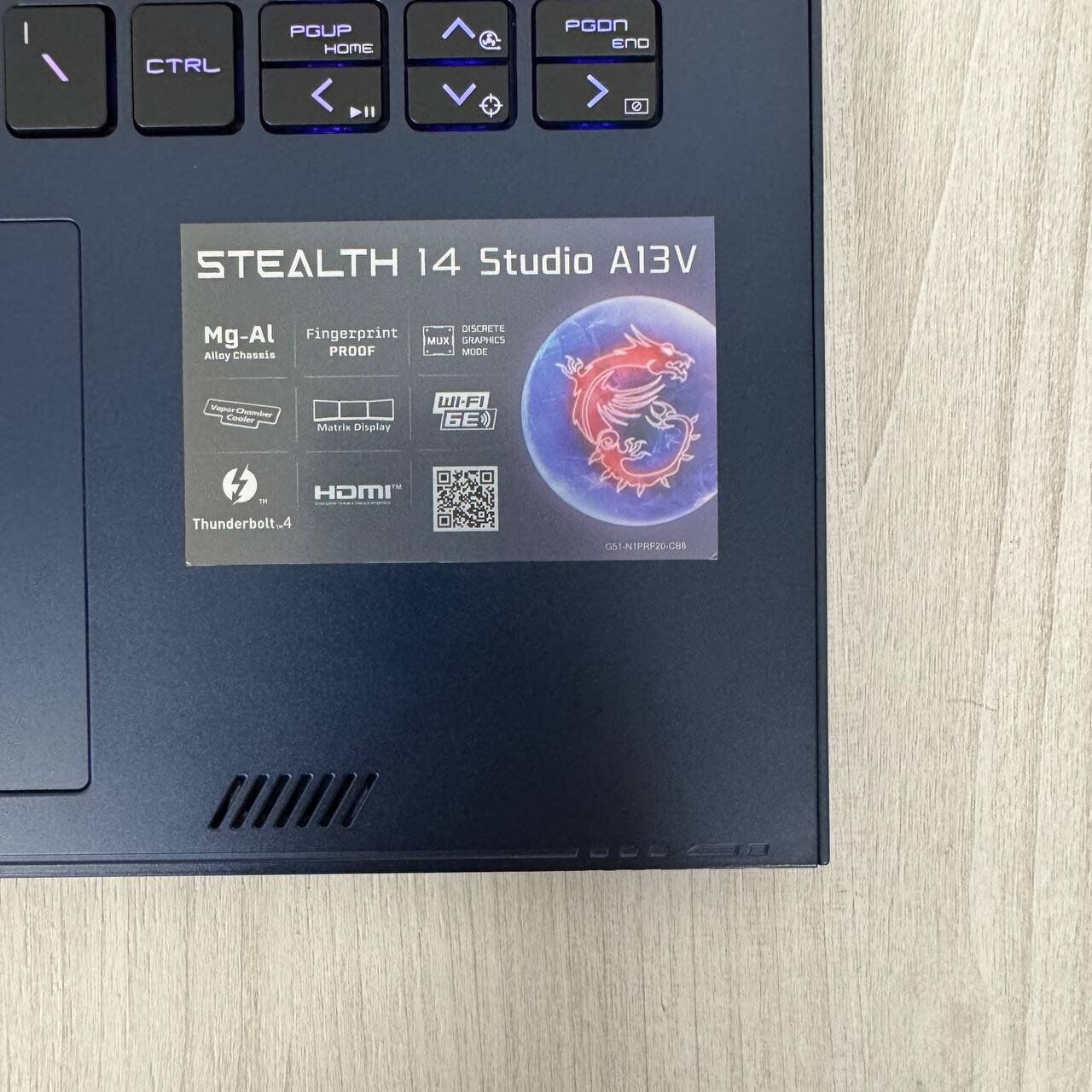 Ігровий ноутбук Б-клас Gigabyte Aorus 7 9KF / 17.3" (1920x1080) IPS / Intel Core i5-12500H (12 (16) ядер по 3.3 - 4.5 GHz) / 16 GB DDR4 / 512 GB SSD NVMe / nVidia GeForce RTX 4060, 8 GB GDDR6, 128-bit / WebCam - Зображення 9