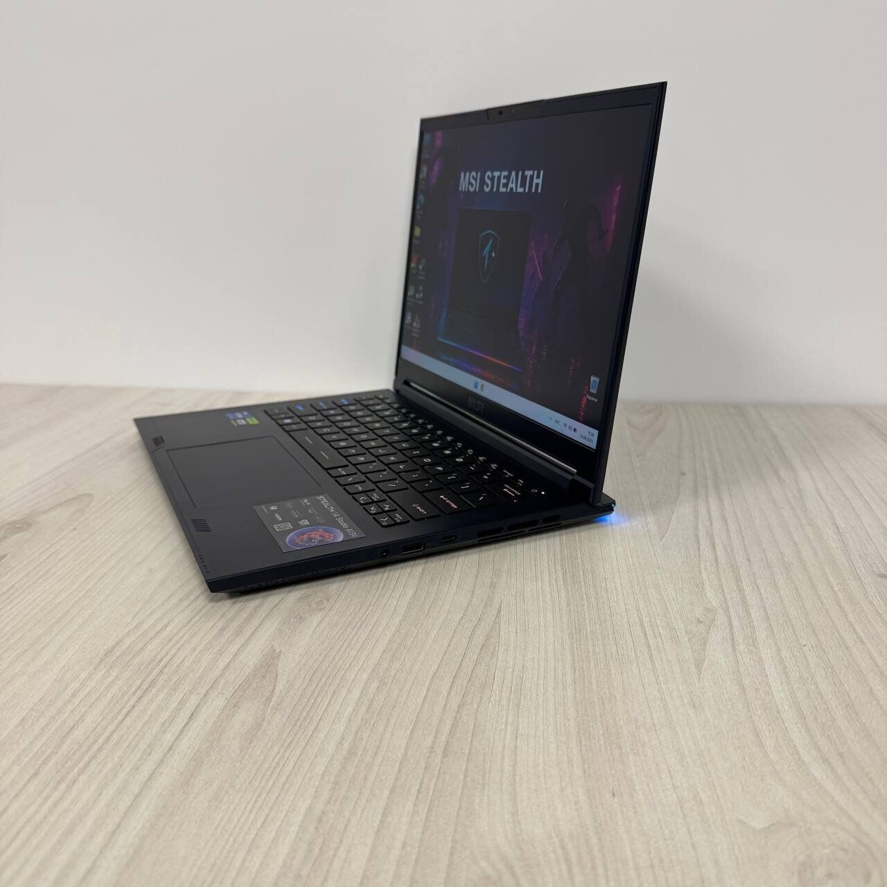 Ігровий ноутбук Б-клас Gigabyte Aorus 7 9KF / 17.3" (1920x1080) IPS / Intel Core i5-12500H (12 (16) ядер по 3.3 - 4.5 GHz) / 16 GB DDR4 / 512 GB SSD NVMe / nVidia GeForce RTX 4060, 8 GB GDDR6, 128-bit / WebCam - Зображення 5