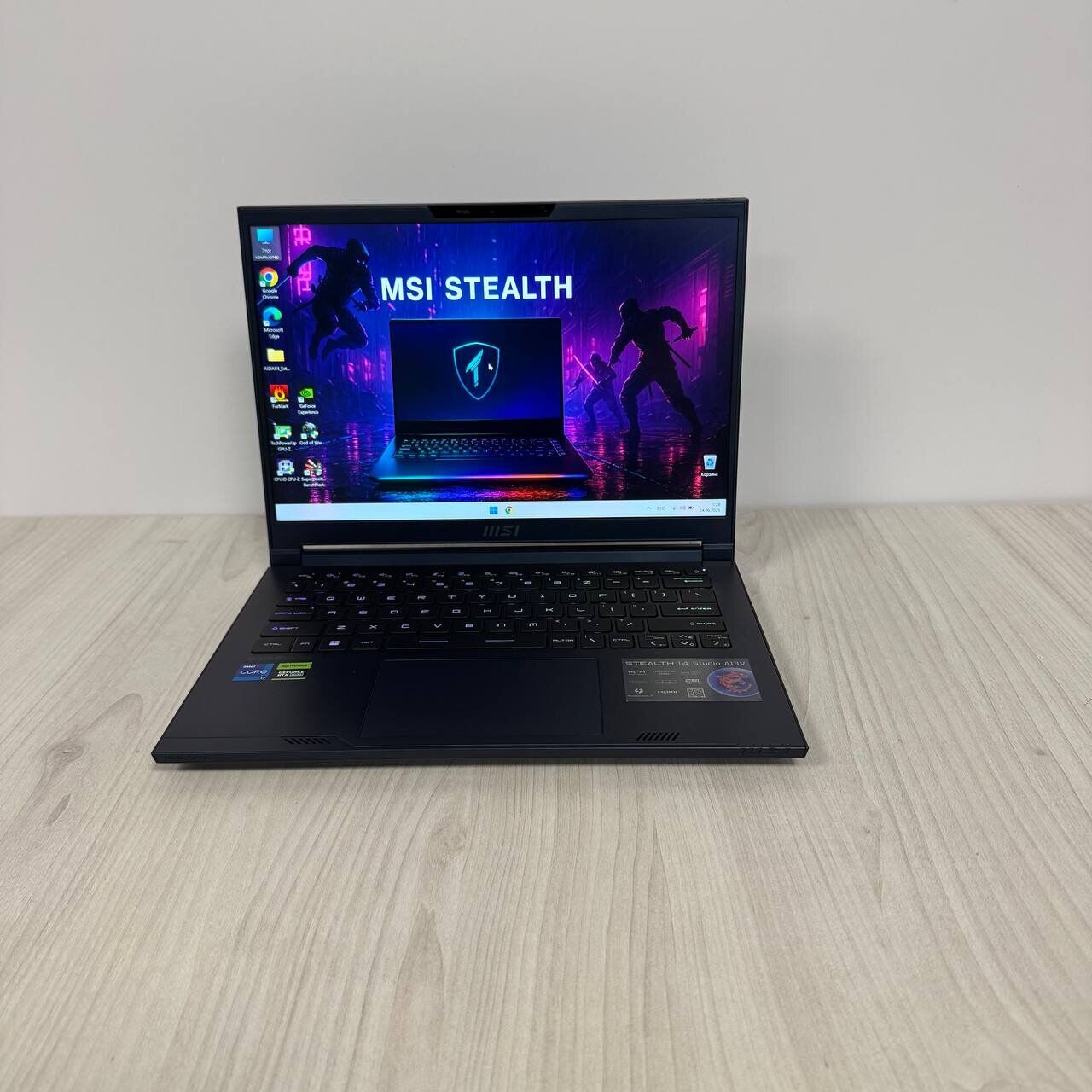 Ігровий ноутбук Б-клас Gigabyte Aorus 7 9KF / 17.3" (1920x1080) IPS / Intel Core i5-12500H (12 (16) ядер по 3.3 - 4.5 GHz) / 16 GB DDR4 / 512 GB SSD NVMe / nVidia GeForce RTX 4060, 8 GB GDDR6, 128-bit / WebCam - Зображення 2