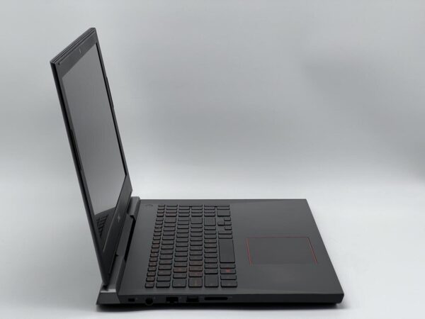Ігровий ноутбук Dell G5 5587 / 15.6" (1920x1080) IPS / Intel Core i5-8300H (4 (8) ядра по 2.3 - 4.0 GHz) / 16 GB DDR4 / 960 GB SSD / nVidia GeForce GTX 1050, 4 GB GDDR5, 128-bit / WebCam - Зображення 3