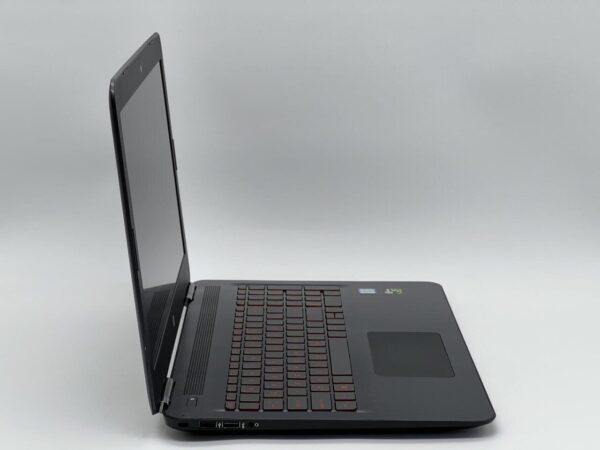 Ігровий ноутбук HP Omen 15-ax210nr / 15.6" (1920x1080) IPS / Intel Core i7-7700HQ (4 (8) ядра по 2.8 - 3.8 GHz) / 16 GB DDR4 / 240 GB SSD / nVidia GeForce GTX 1050 Ti, 4 GB GDDR5, 128-bit / WebCam - Зображення 3