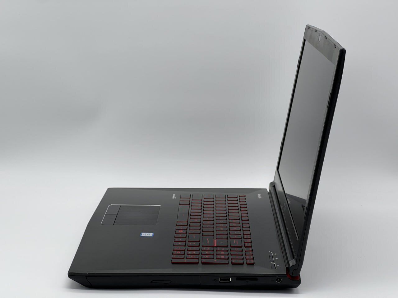 Ігровий ноутбук Б-клас MSI GL72 7QF / 17.3" (1920x1080) IPS / Intel Core i7-7700HQ (4 (8) ядра по 2.8 - 3.8 GHz) / 16 GB DDR4 / 480 GB SSD / nVidia GeForce GTX 960M, 4 GB GDDR5, 128-bit / WebCam - Зображення 6