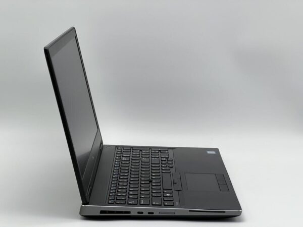 Мобільна робоча станція Б-клас Dell Precision 7530 / 15.6" (1920x1080) IPS / Intel Core i7-8750H (6 (12) ядер по 2.2 - 4.1 GHz) / 16 GB DDR4 / 240 GB SSD / nVidia Quadro P2000, 4 GB GDDR5, 128-bit - Зображення 5