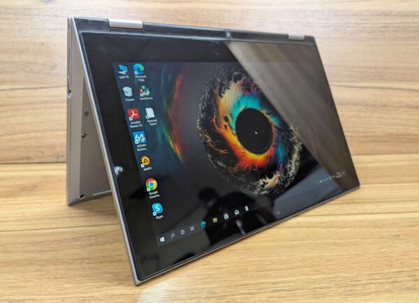 Нетбук-трансформер Dell Inspiron 11-3147 / 11.6" (1366x768) TN Touch / Intel Pentium N3530 (4 ядра по 2.16 - 2.58 GHz) / 8 GB DDR3 / 240 GB SSD / Intel HD Graphics / WebCam / Windows 10 - Зображення 6