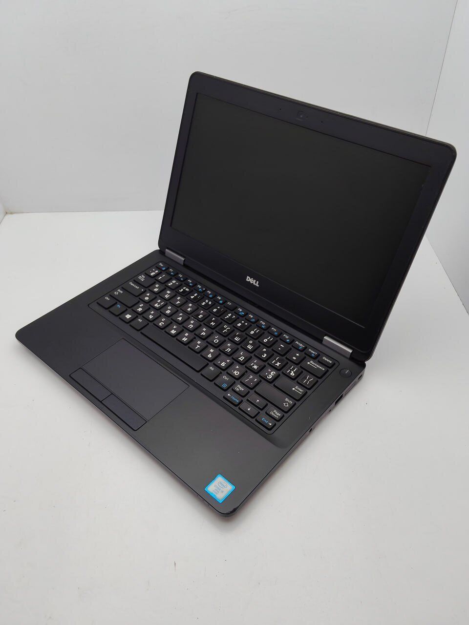 Нетбук Dell Latitude 12 E5270 / 12.5" (1366x768) TN / Intel Core i5-6300U (2 (4) ядра по 2.4 - 3.0 GHz) / 8 GB DDR4 / 120 GB SSD / Intel HD Graphics 520 / WebCam - Зображення 5