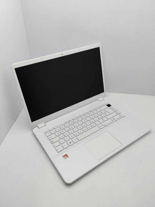 Ноутбук Asus X505BA / 15.6" (1366x768) TN / AMD A9-9425 (2 ядра по 3.1 - 3.7 GHz) / 8 GB DDR4 / 120 GB SSD / AMD Radeon R5 Graphics / WebCam - Зображення 3