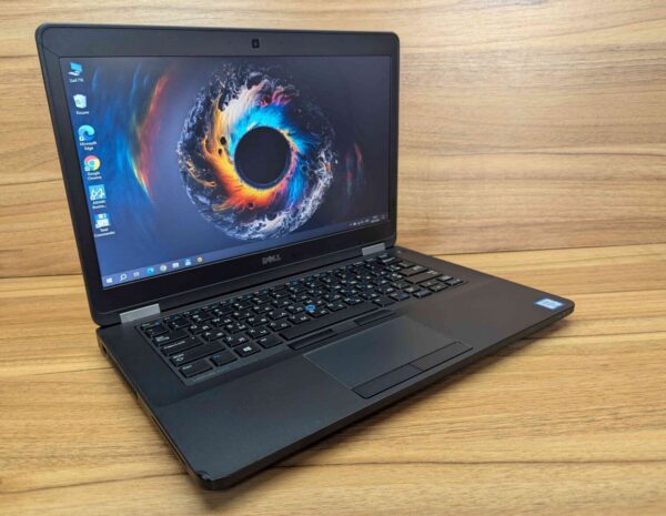 Ноутбук Б-клас Dell Latitude E5470 / 14" (1366x768) TN / Intel Core i5-6300U (2 (4) ядра по 2.4 - 3.0 GHz) / 8 GB DDR4 / 256 GB SSD / Intel HD Graphics 520 / WebCam / HDMI / Windows 10 - Зображення 6