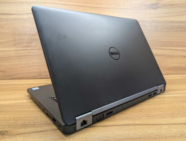 Ноутбук Б-клас Dell Latitude E5470 / 14" (1366x768) TN / Intel Core i5-6300U (2 (4) ядра по 2.4 - 3.0 GHz) / 8 GB DDR4 / 256 GB SSD / Intel HD Graphics 520 / WebCam / HDMI / Windows 10 - Зображення 9