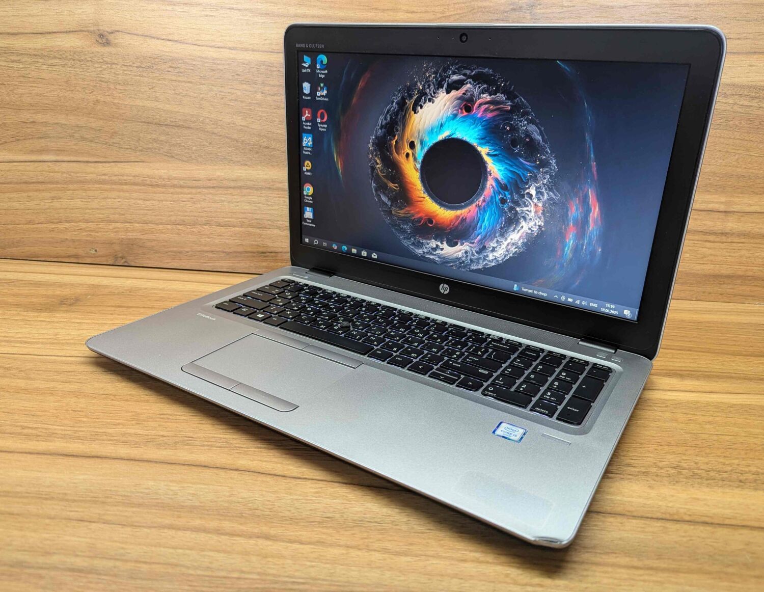 Ноутбук Б-клас HP EliteBook 850 G3 / 15.6" (1366x768) TN / Intel Core i5-6200U (2 (4) ядра по 2.3 - 2.8 GHz) / 8 GB DDR4 / 240 GB SSD / Intel HD Graphics 520 / WebCam / Fingerprint / Windows 10 - Зображення 6