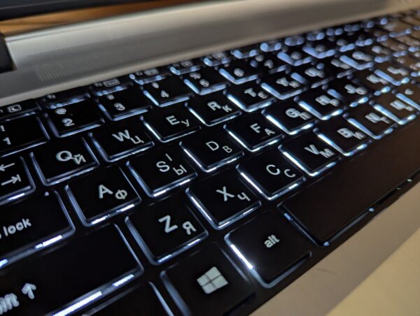 Ноутбук Б-клас HP ProBook 450 G3 / 15.6" (1920x1080) IPS / Intel Core i5-6200U (2 (4) ядра по 2.3 - 2.8 GHz) / 8 GB DDR3 / 240 GB SSD / Intel HD Graphics 520 / HDMI / TouchID / Windows 10 - Зображення 7